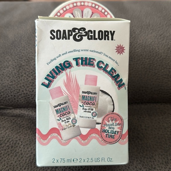 New Soap & Glory "Living the Clean" Magnifi-coco Clean & Cream Duo Gift Set - Picture 1 of 8